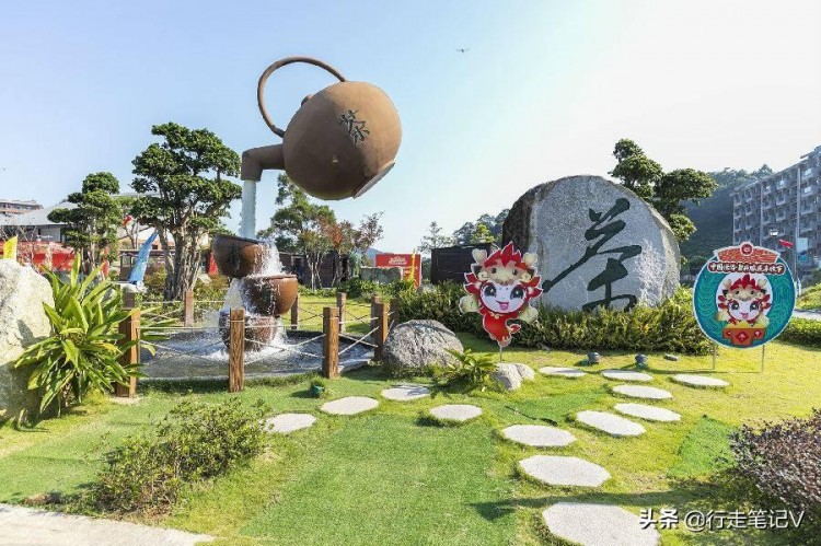 邂逅廣東云浮高山茶田藏一頂級(jí)酒店山峰疊翠云霧繚繞溫泉