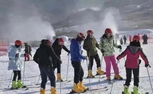 貓冬通化打卡地第八彈：康養(yǎng)谷滑雪場健康養(yǎng)生新樂道