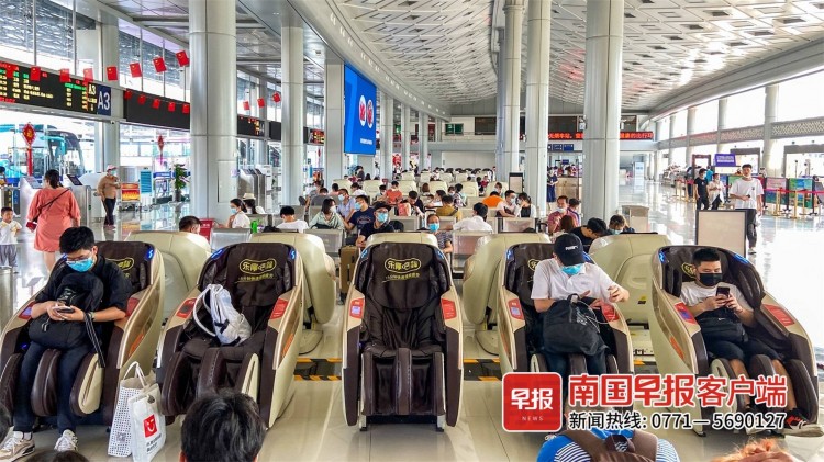 遭蹭座被嫌臟……按摩沒(méi)靈魂的共享按摩椅現(xiàn)狀略慘