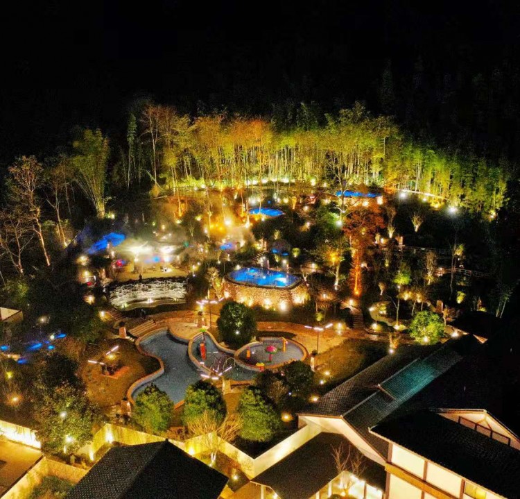 東南西北360°無死角四川100多處溫泉等你來泡
