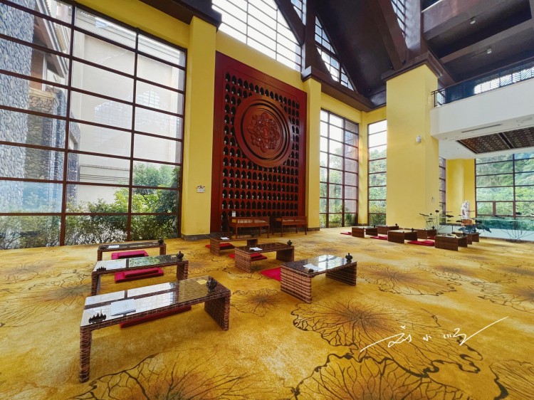 廣東韶關(guān)經(jīng)律論文化旅游小鎮(zhèn)：位于4A級(jí)景區(qū)還能在美景中泡溫泉