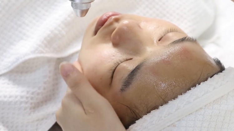 沉浸式護(hù)膚油痘肌毛孔護(hù)理?超享受清氧護(hù)膚spa