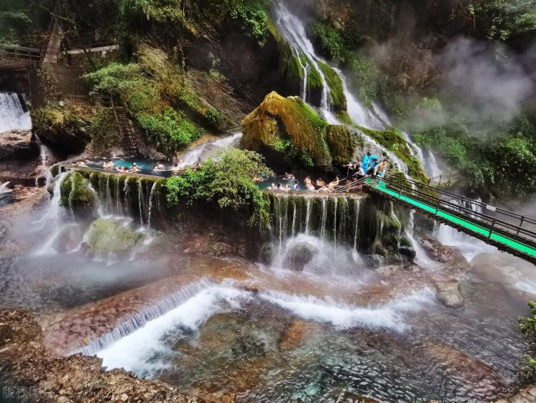 來四川泡秋天的第一場溫泉這些經(jīng)典溫泉不可錯過巴適得很！