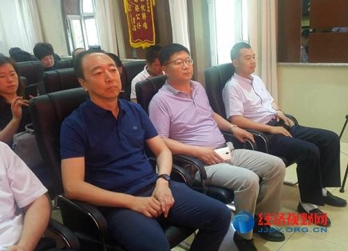 黑龍江省美發(fā)美容協(xié)會組織誠信企業(yè)參加哈爾濱市名牌產(chǎn)品展