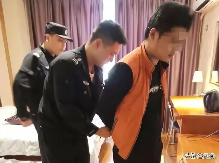25歲最小女嫖客鴨店窩點(diǎn)被搗毀男按摩技師26