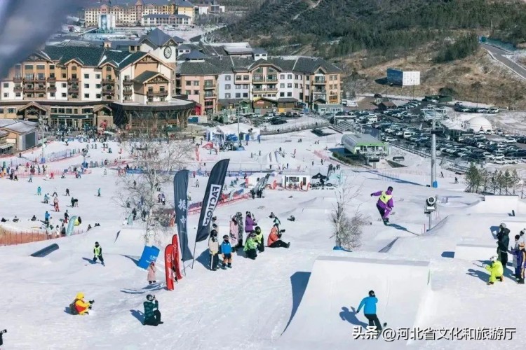 雪上馳騁打卡夢幻冰城堡！在這個度假小鎮(zhèn)進入童話世界~