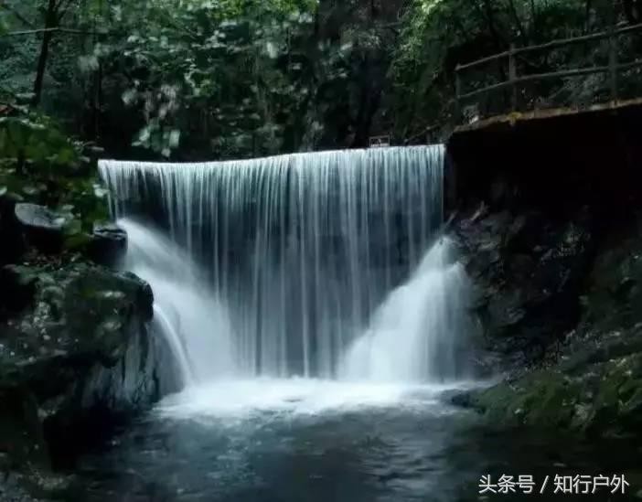 河南第一氧吧免費(fèi)玩啦！瀑布堪比九寨顏值太高要小心醉氧哦~