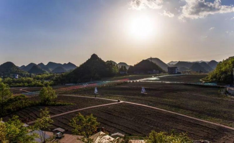 避暑游貴州線路攻略：在貴州走西線要這樣玩！