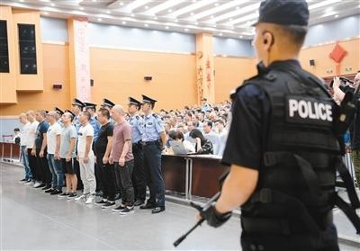 放高利貸組織賣淫非法拘禁水療中心老板原是涉黑組織頭目