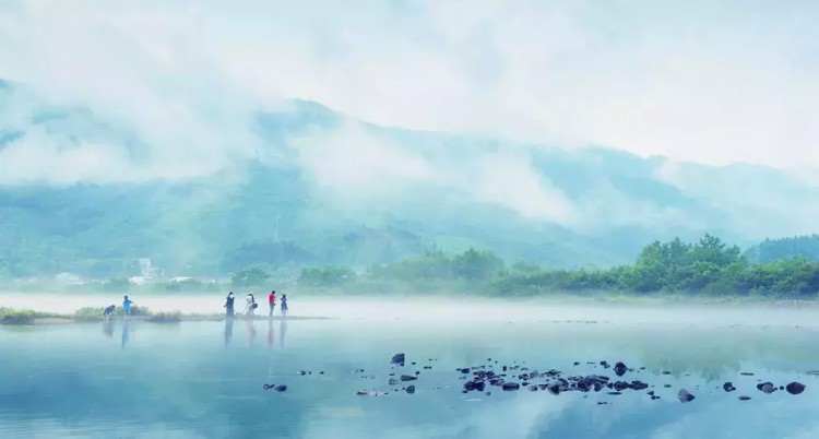 星空森林溫泉深藏在詩畫山水間連老外藝術(shù)家都不遠(yuǎn)千里跑來體驗(yàn)