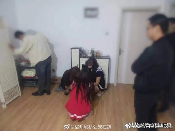 安徽一壯漢租用民房招攬多名按摩技師做生意民警現(xiàn)場捉獲6人