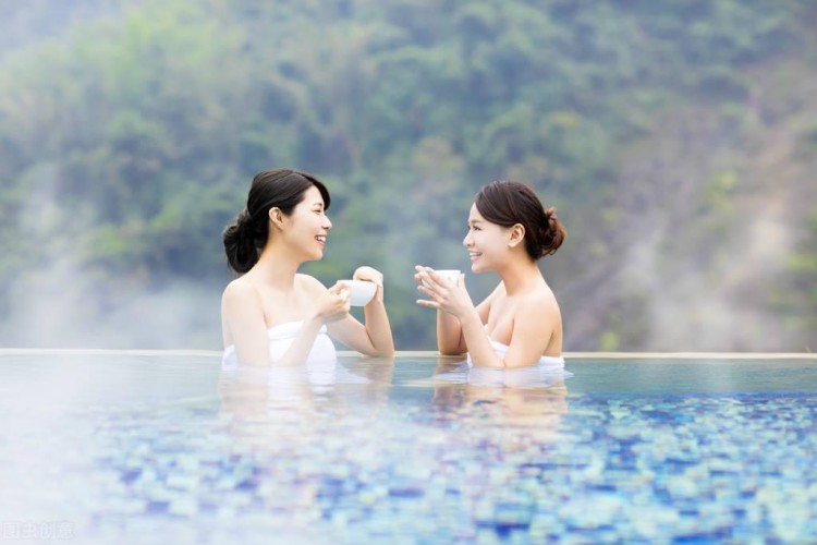 湖南最好的5大溫泉耗資40億打造水溫高達(dá)90度去過(guò)的游客0差評(píng)