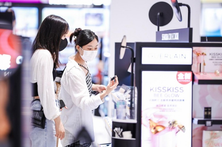 絲芙蘭海南首店開業(yè)如何玩轉(zhuǎn)海島有稅零售