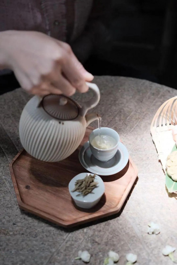 在茶文案里做個(gè)心靈spa會(huì)讓你買買買嗎