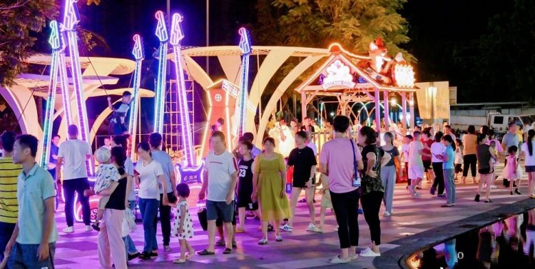 一年開18個新MALL回顧2023年海南商業(yè)加速奔跑